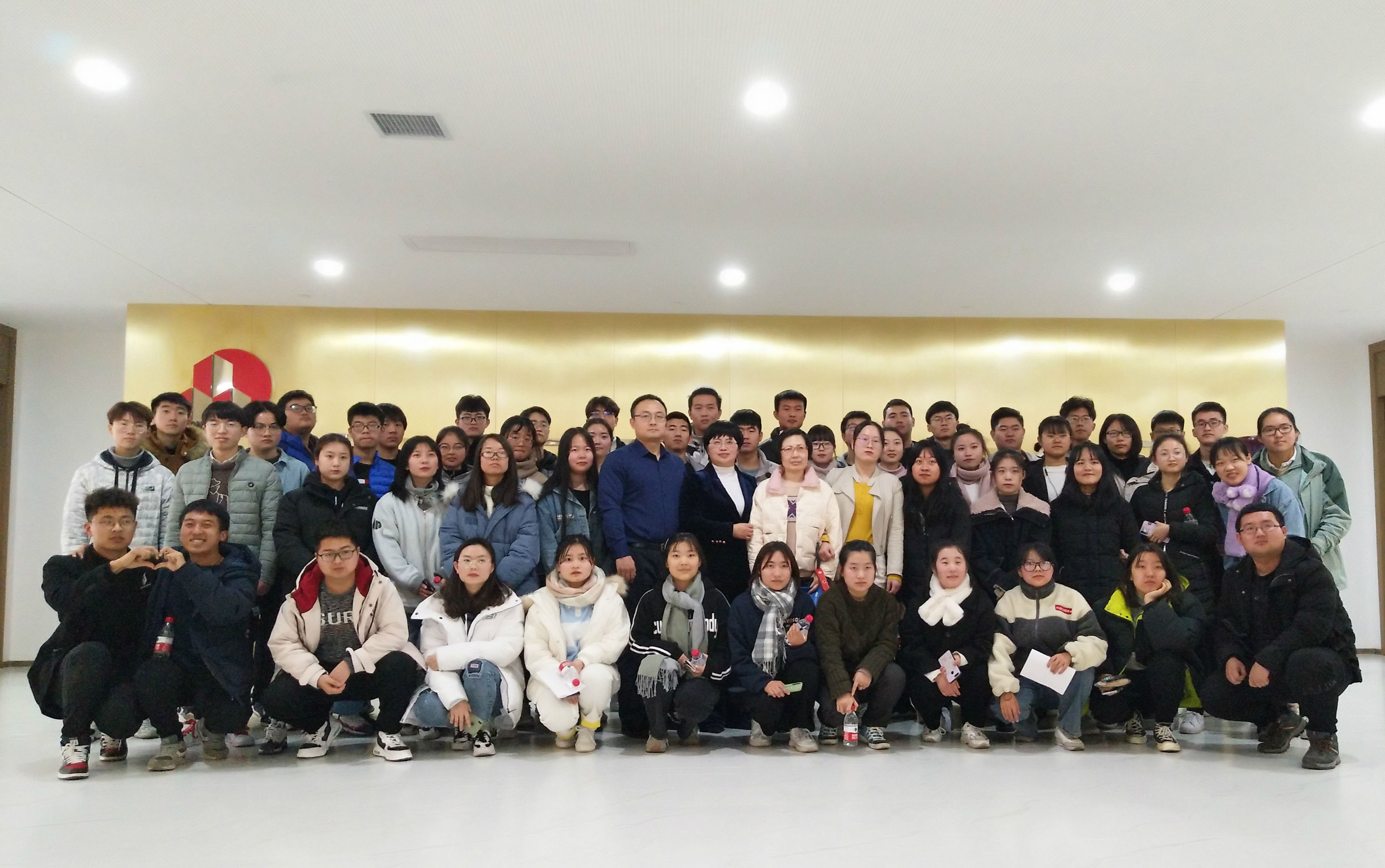 校企合作|西安思源學院師生到我公司交流學習